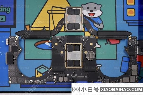 网友展示新款MacBook Pro 14/16内部结构，电池更换更简单