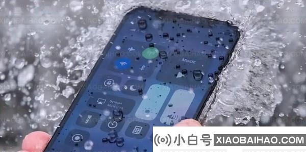 苹果黑科技曝光：iPhone和下雨天更配 操作不受影响