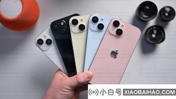 苹果 iPhone 15 系列机模上手展示：标准版配色更淡