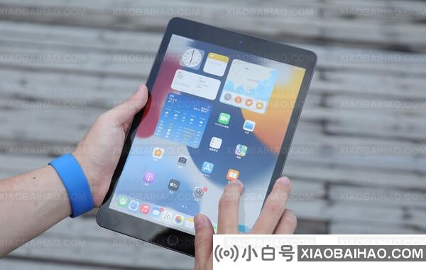 OLED iPad可能会在2024年上市 三星苹果激烈协商中