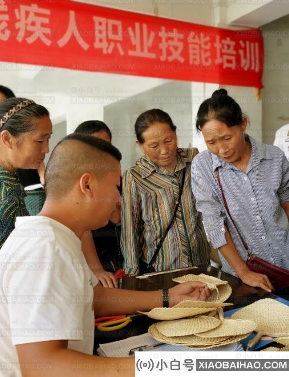 这把沈从文笔下的湘西蒲扇，工艺失传40年，现在一个夏天卖20万把。插图1